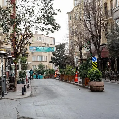 3-bedroom Near Taksim Square With Spacious Living * Istanbul